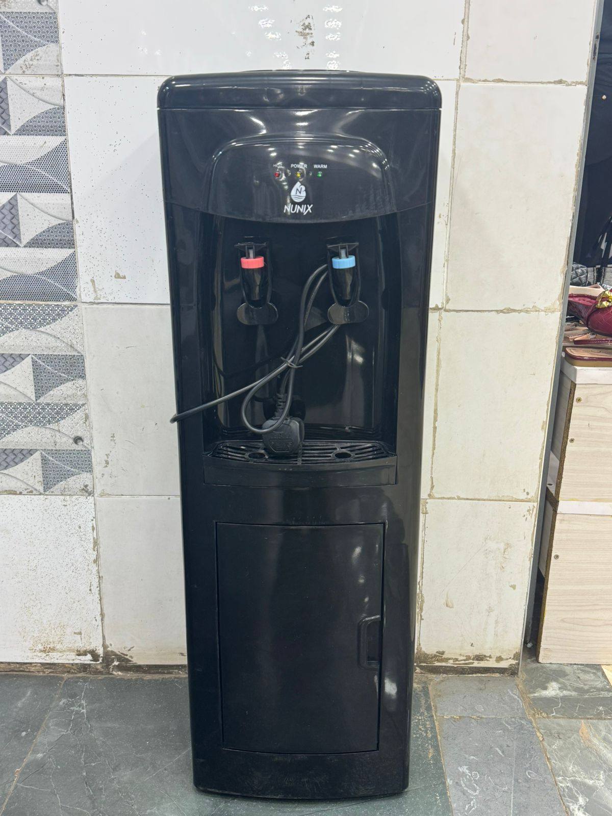 Nunix Hot Water Dispenser – Classy Design