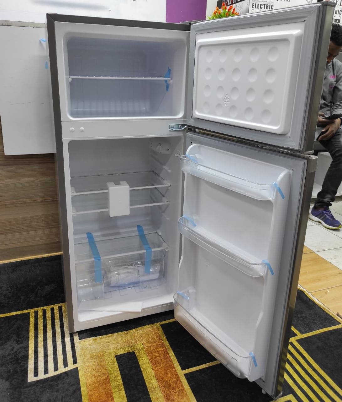Double door refrigerator/ fridge