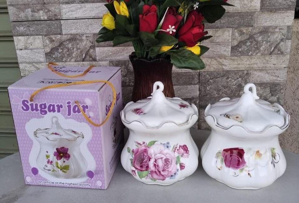 Ceramic sugar dish