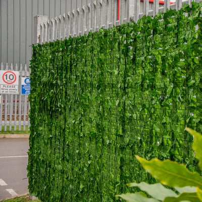 Realistic Artificial Leaf Privacy Fence