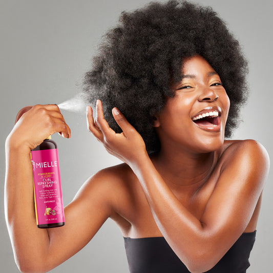 Mielle Pomegranate & Honey Curl Refreshing Spray